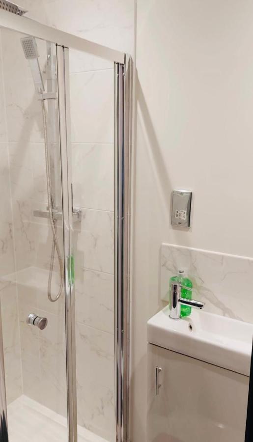 Green Lantern, Private En-Suite Double Bedroom Aveley Eksteriør billede